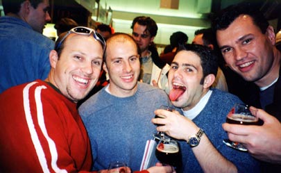 4 dudes @ festival w/ beer